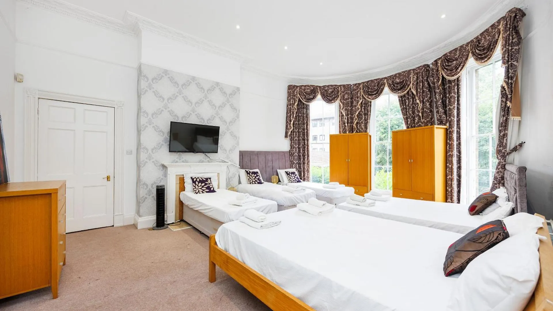 Larger Groups Apartment Close To Excel Canarywharf 02 With Parking London